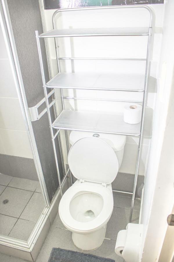The White Lion 2 / 10 Min Airport Apartment Lima Exterior foto